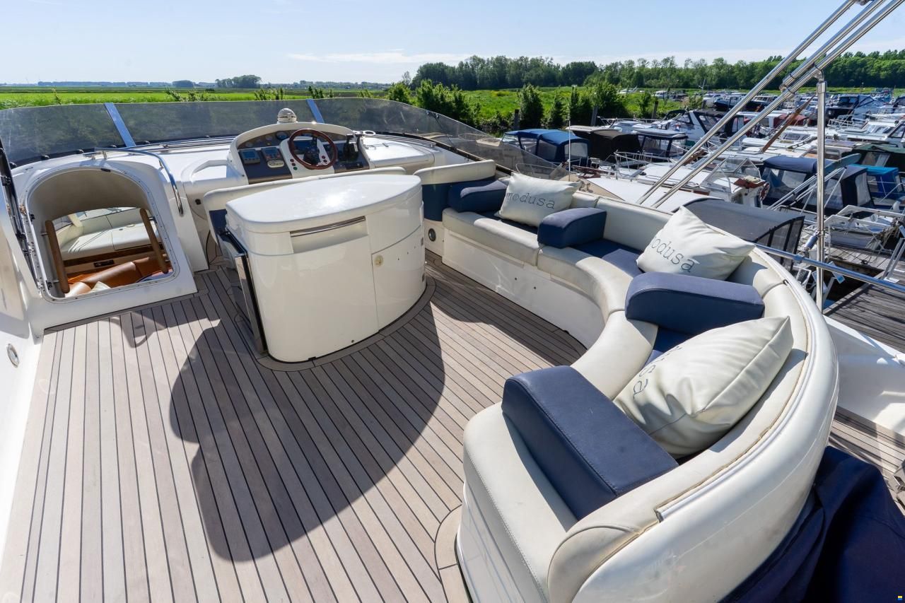 Fairline 55 Squadron