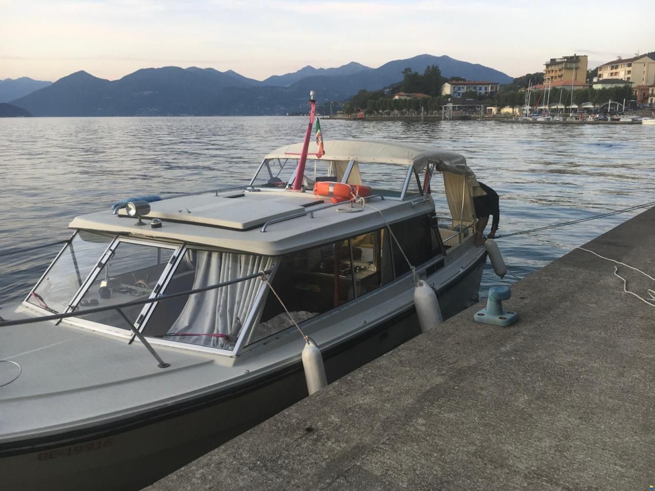KMV Plesir 27