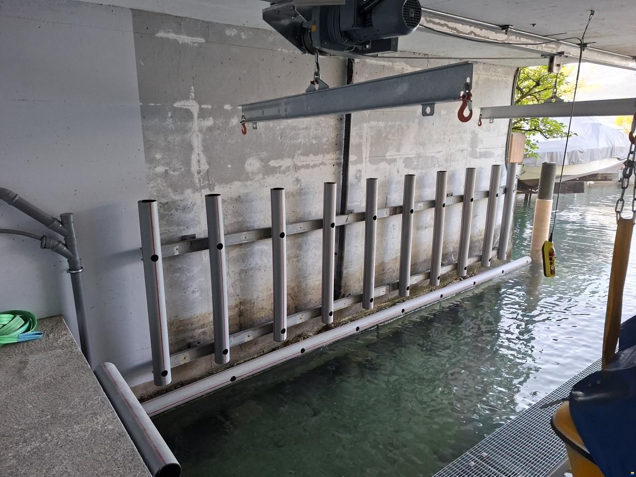 Vermiete Bootshausplatz mit Aufzug