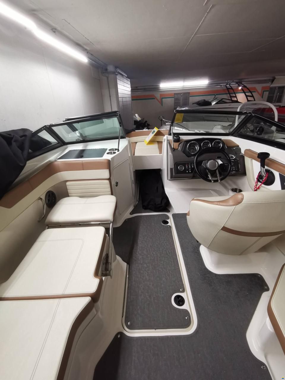 Sea Ray 210 SPX 4.5 ECT