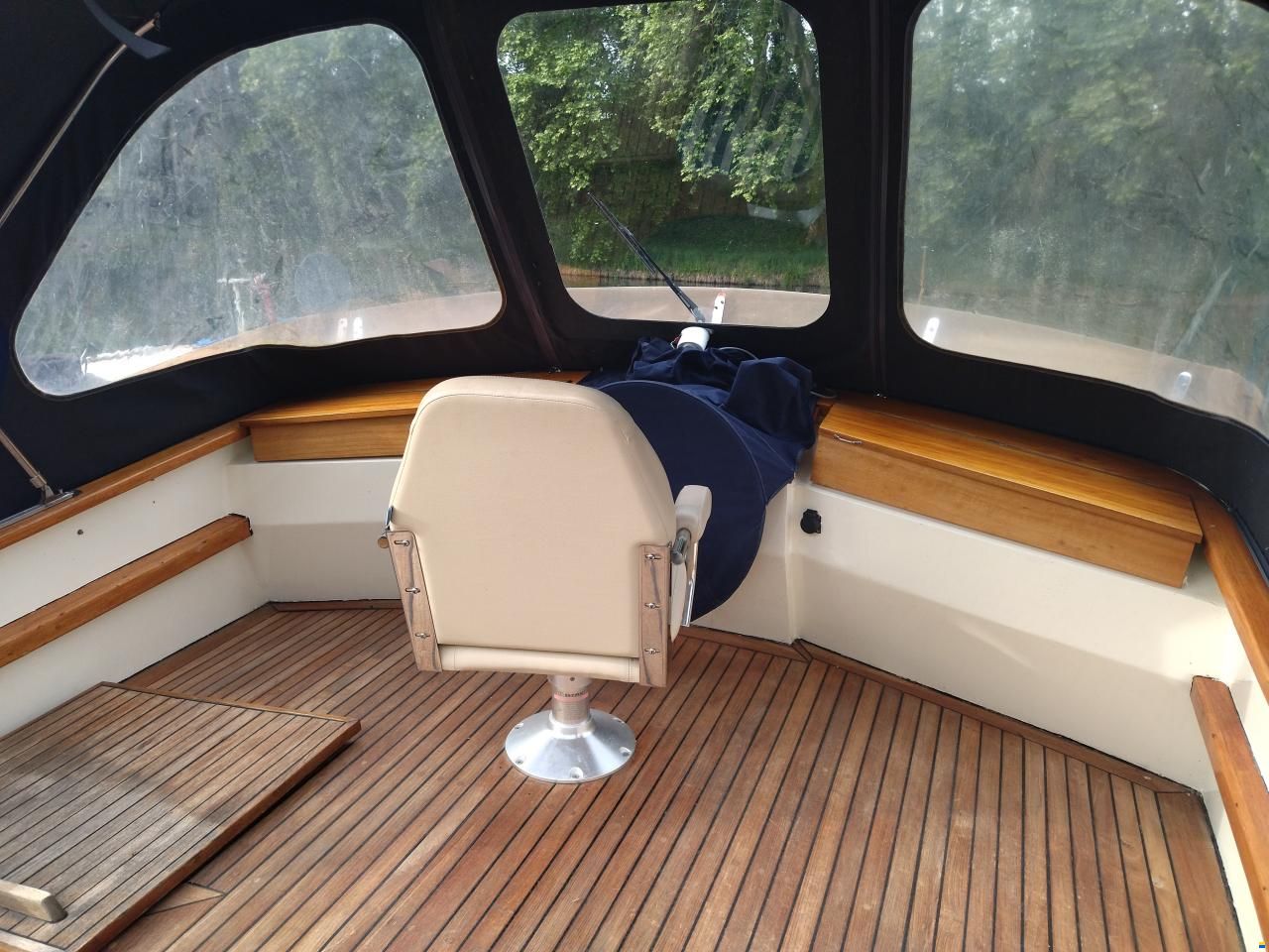 Valkkruiser FLY 42