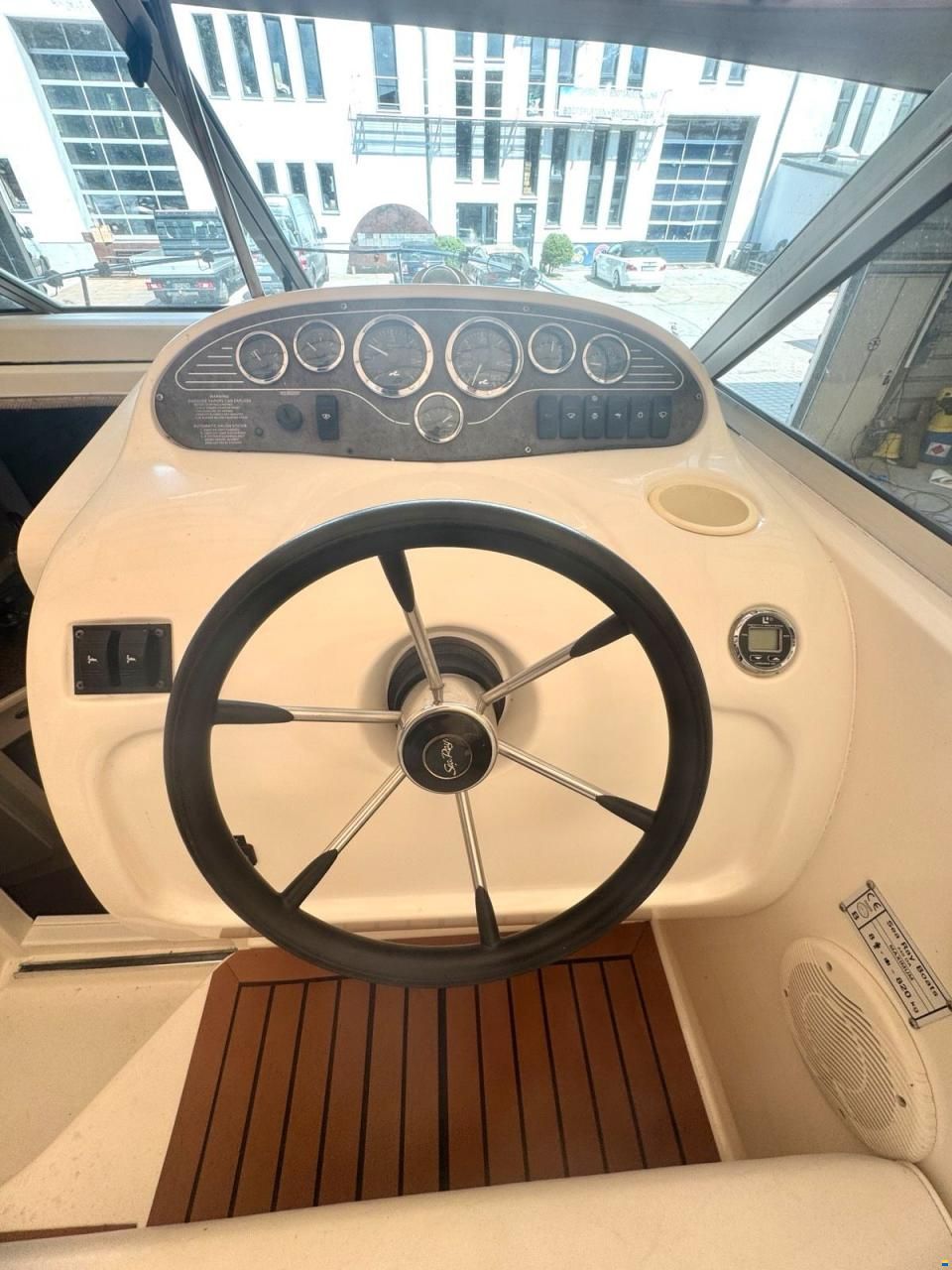 Sea Ray 240 DA