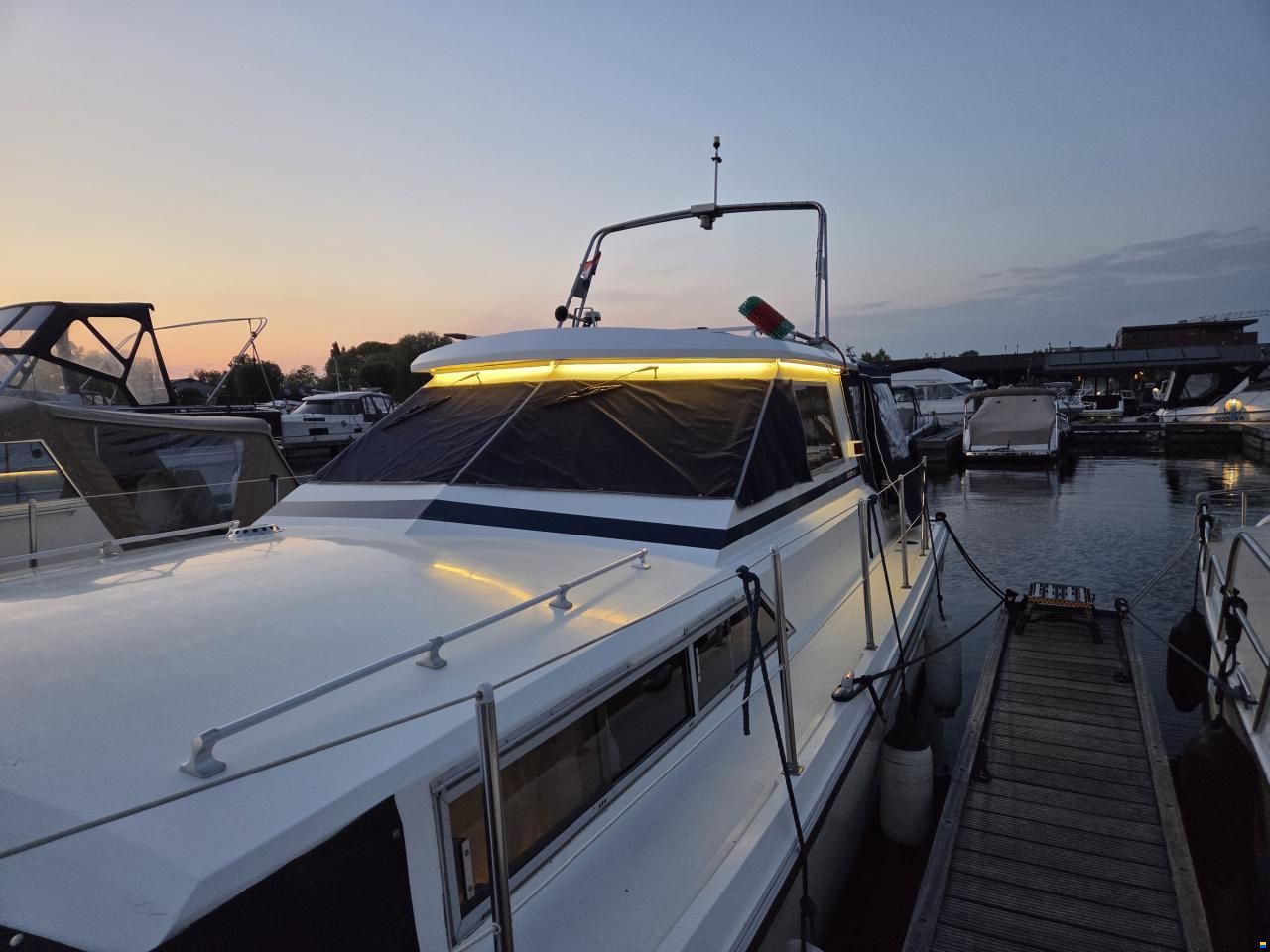 Princess 33