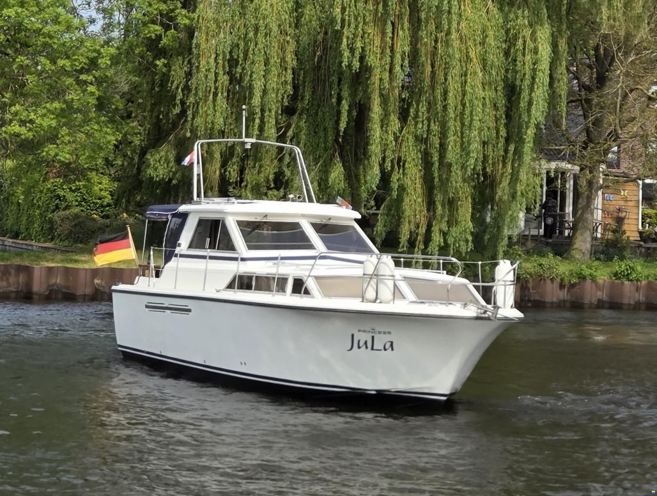 Princess 33