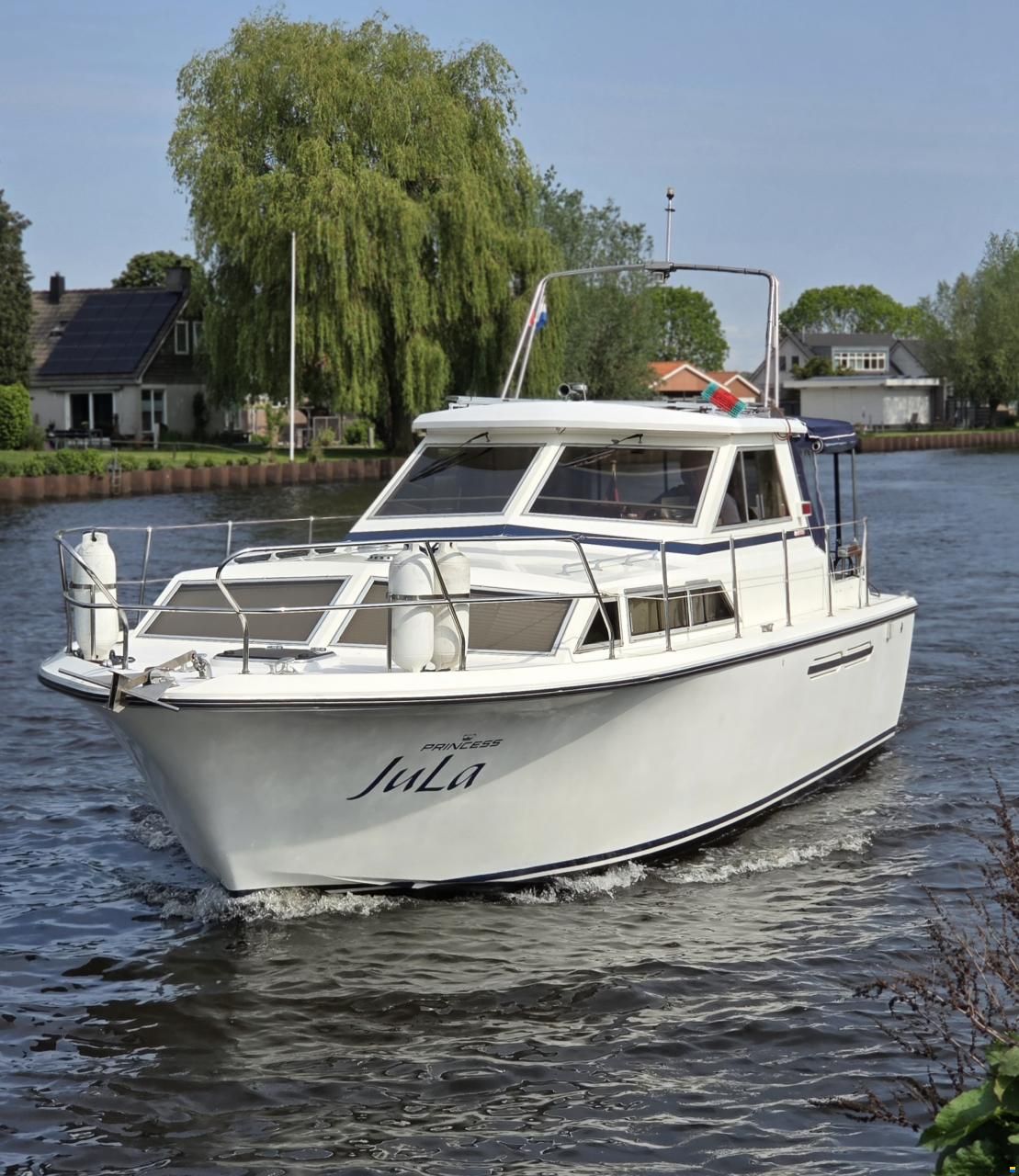 Princess 33
