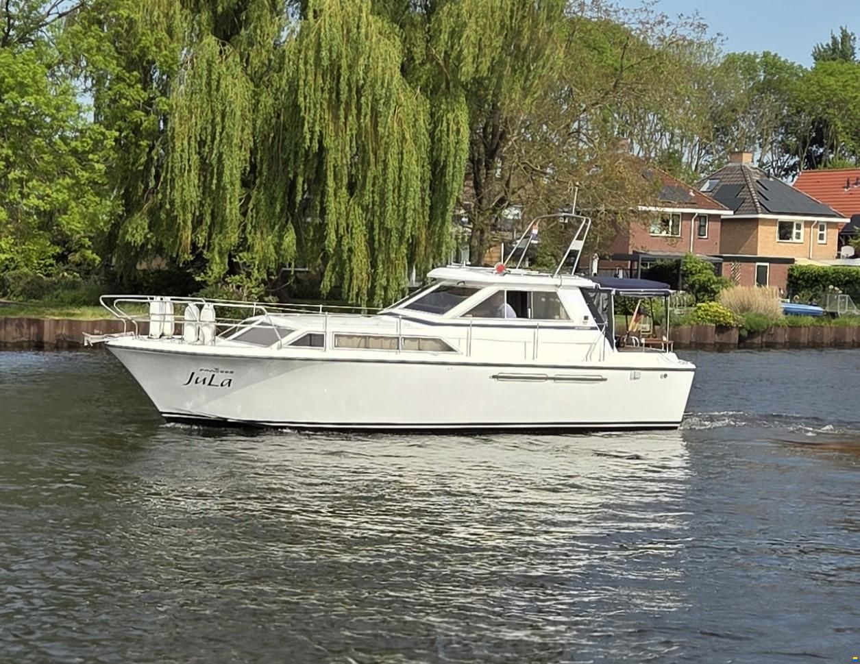 Princess 33