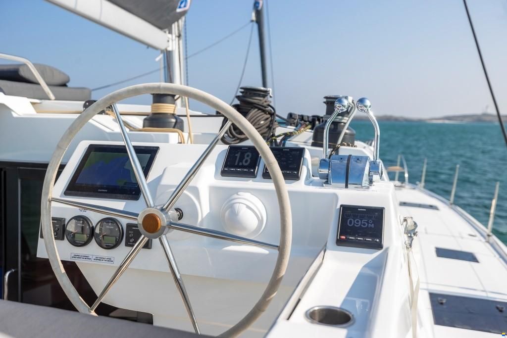 Fountaine Pajot AURA 51