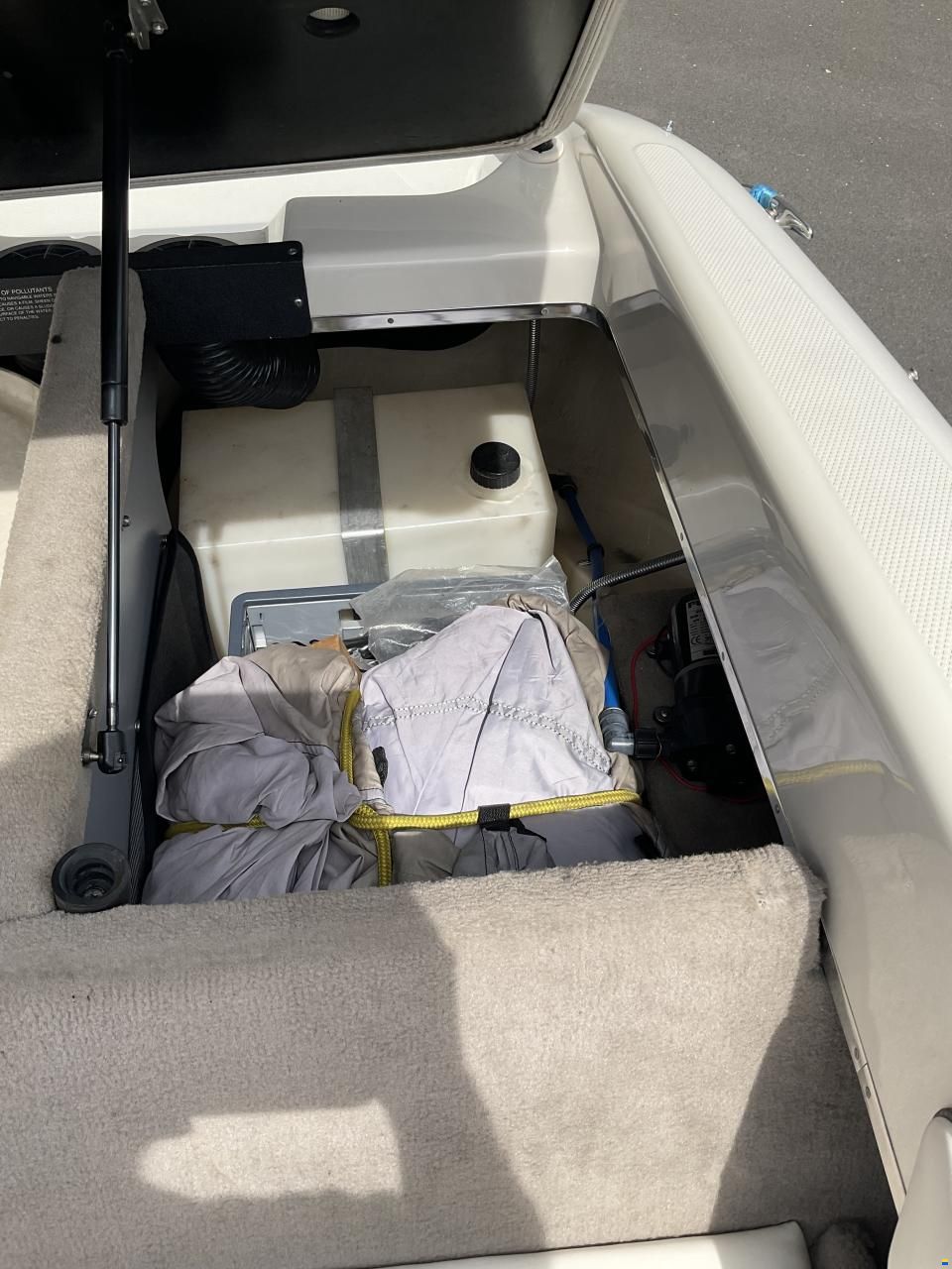 Sea Ray 240 SSE