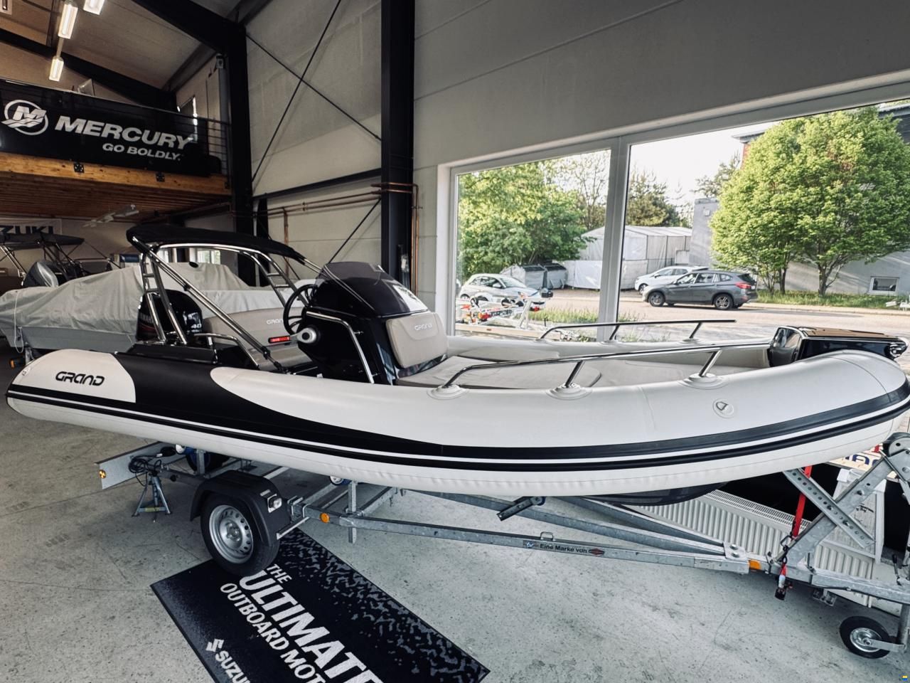 Grand Golden Line G500 Hypalon