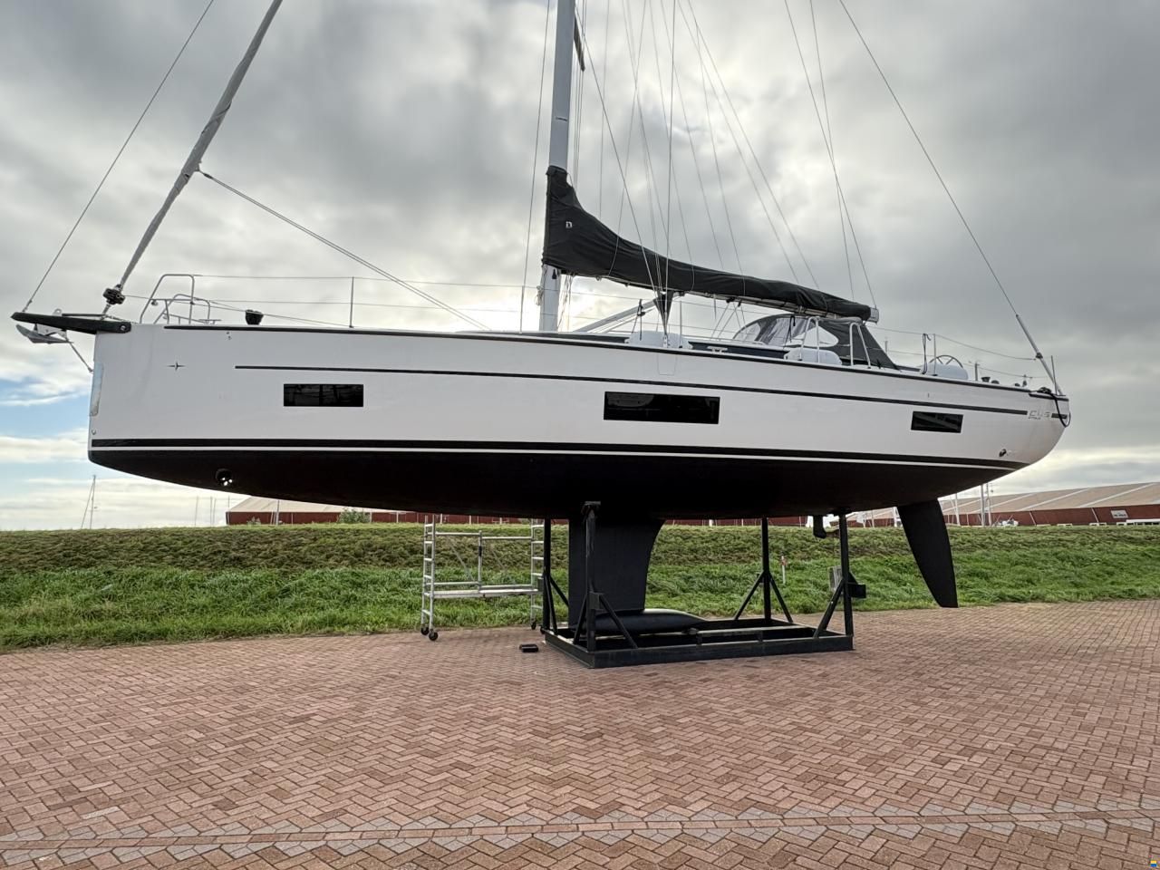 Bavaria C45 Style