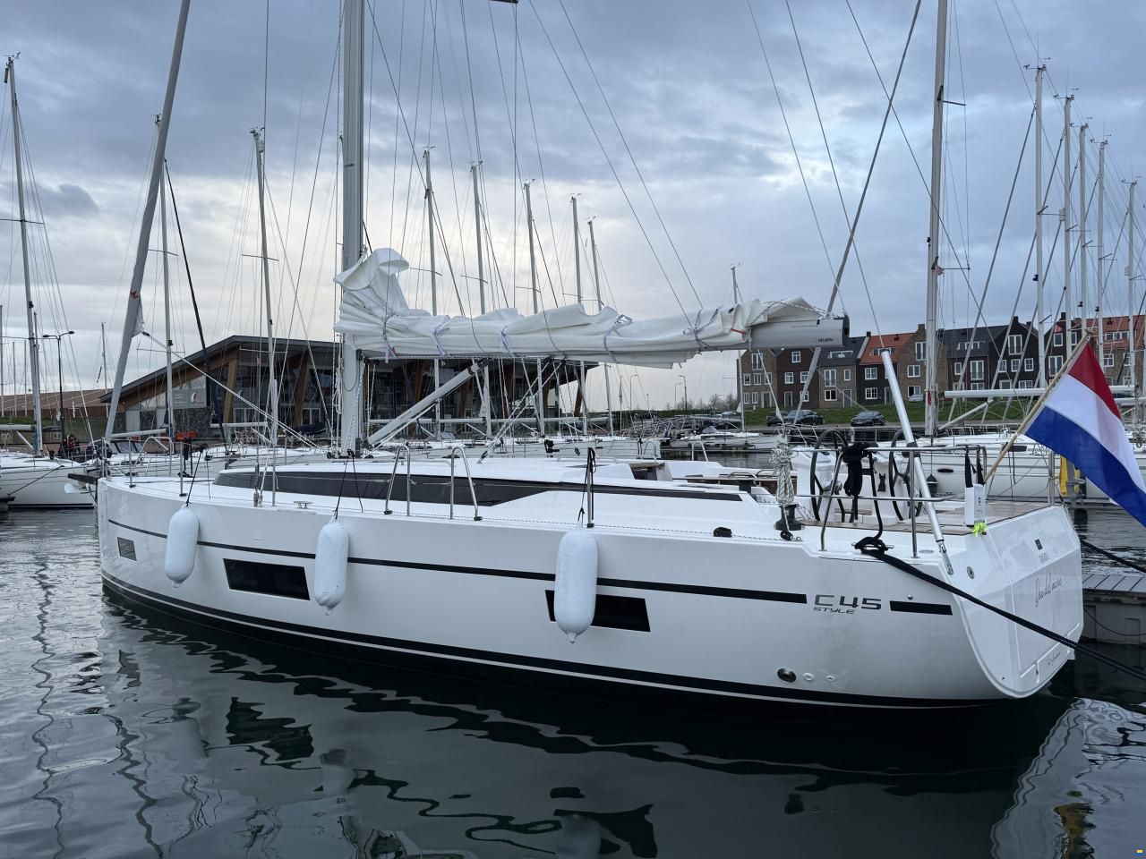 Bavaria C45 Style