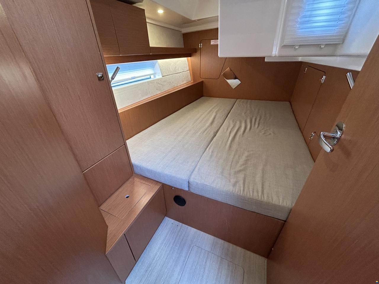 Bavaria C45 Style