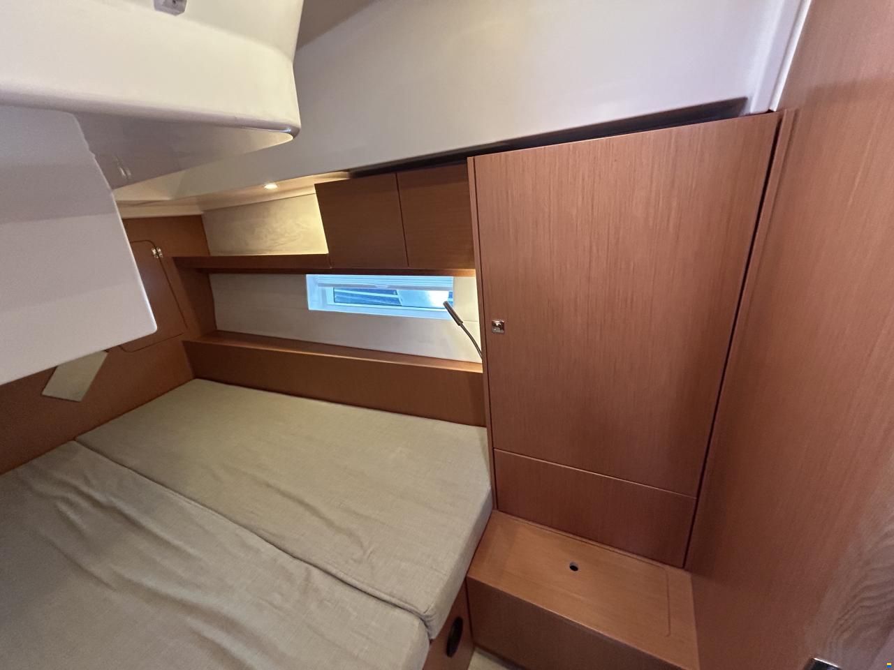 Bavaria C45 Style