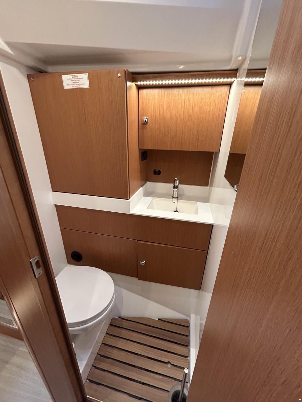 Bavaria C45 Style
