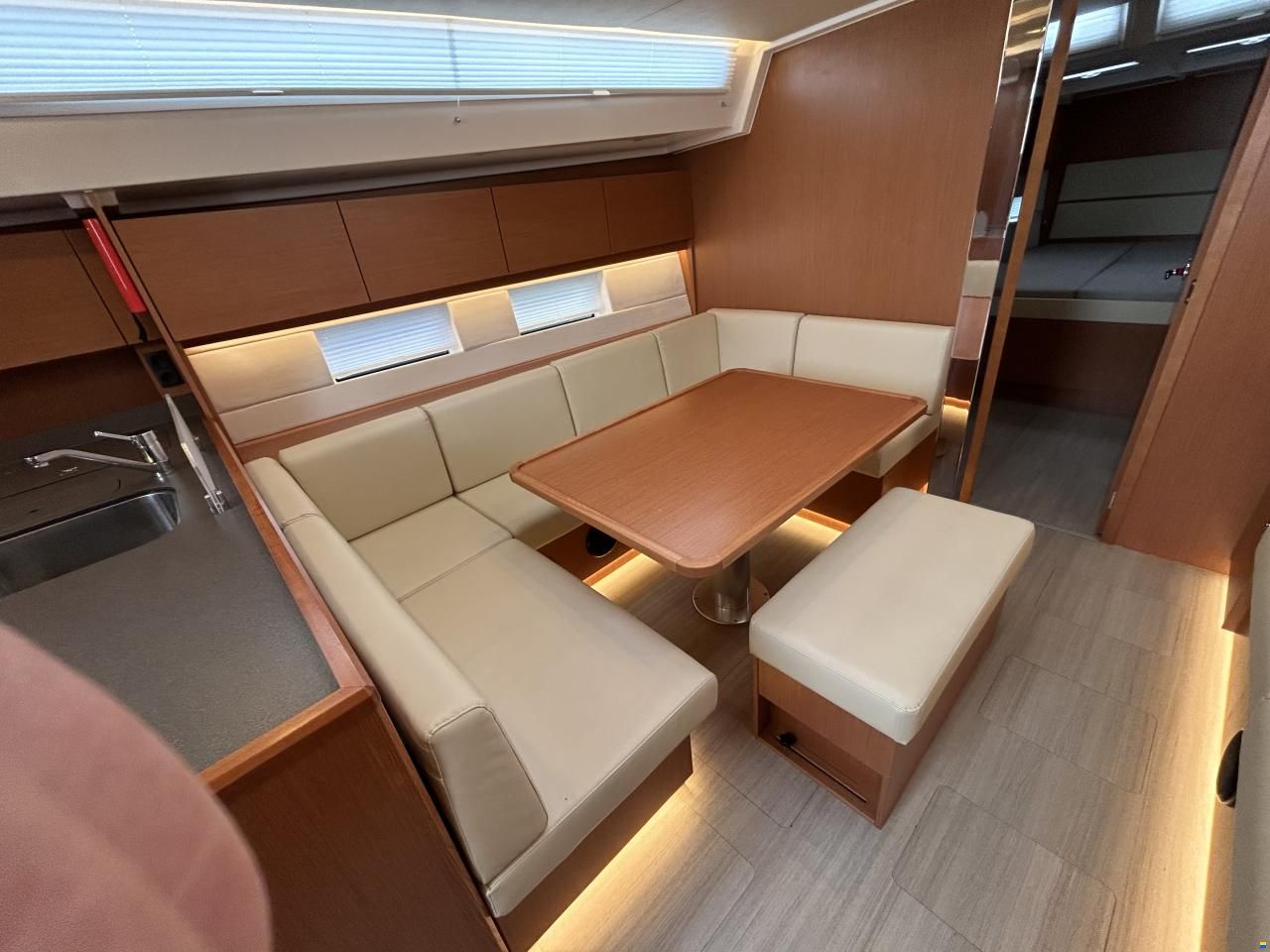Bavaria C45 Style