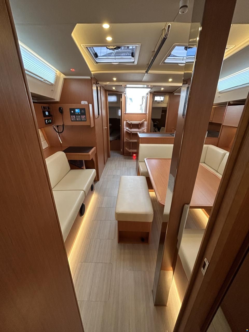Bavaria C45 Style