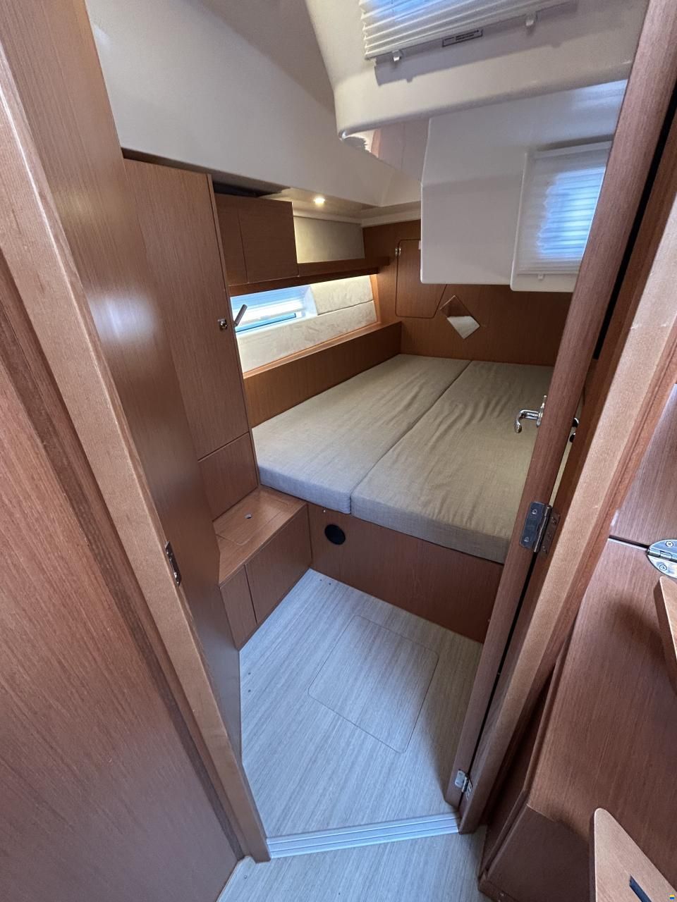 Bavaria C45 Style