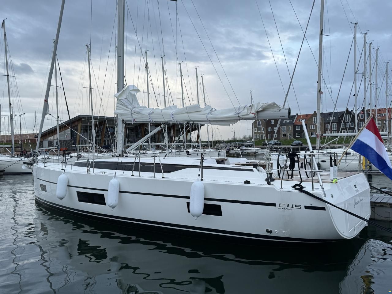 Bavaria C45 Style