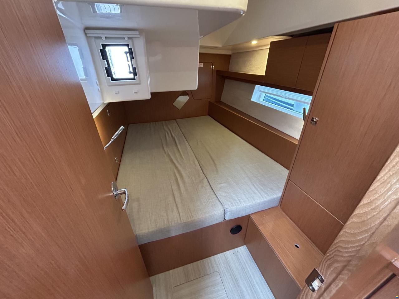 Bavaria C45 Style