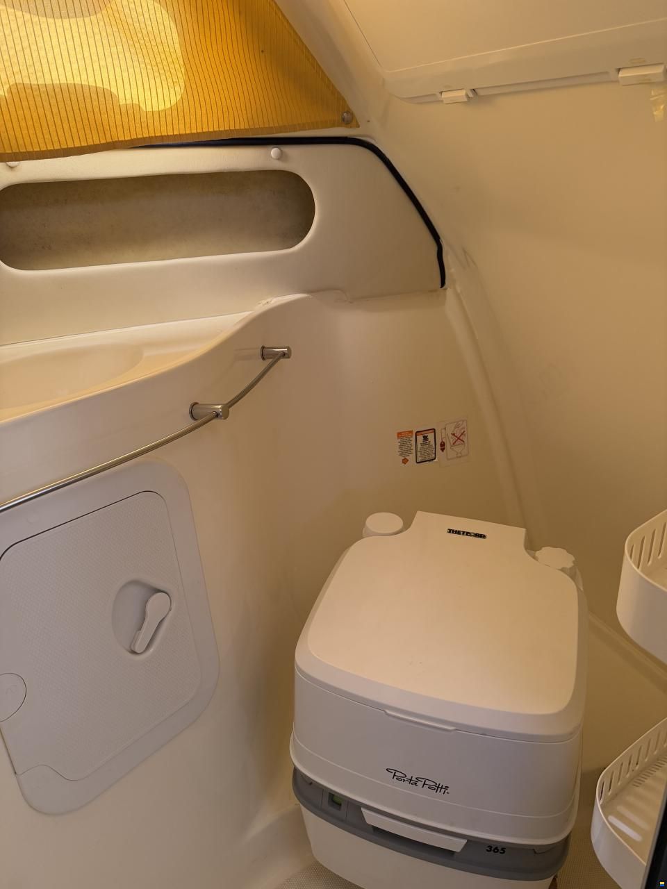 Saver 690 Cabin