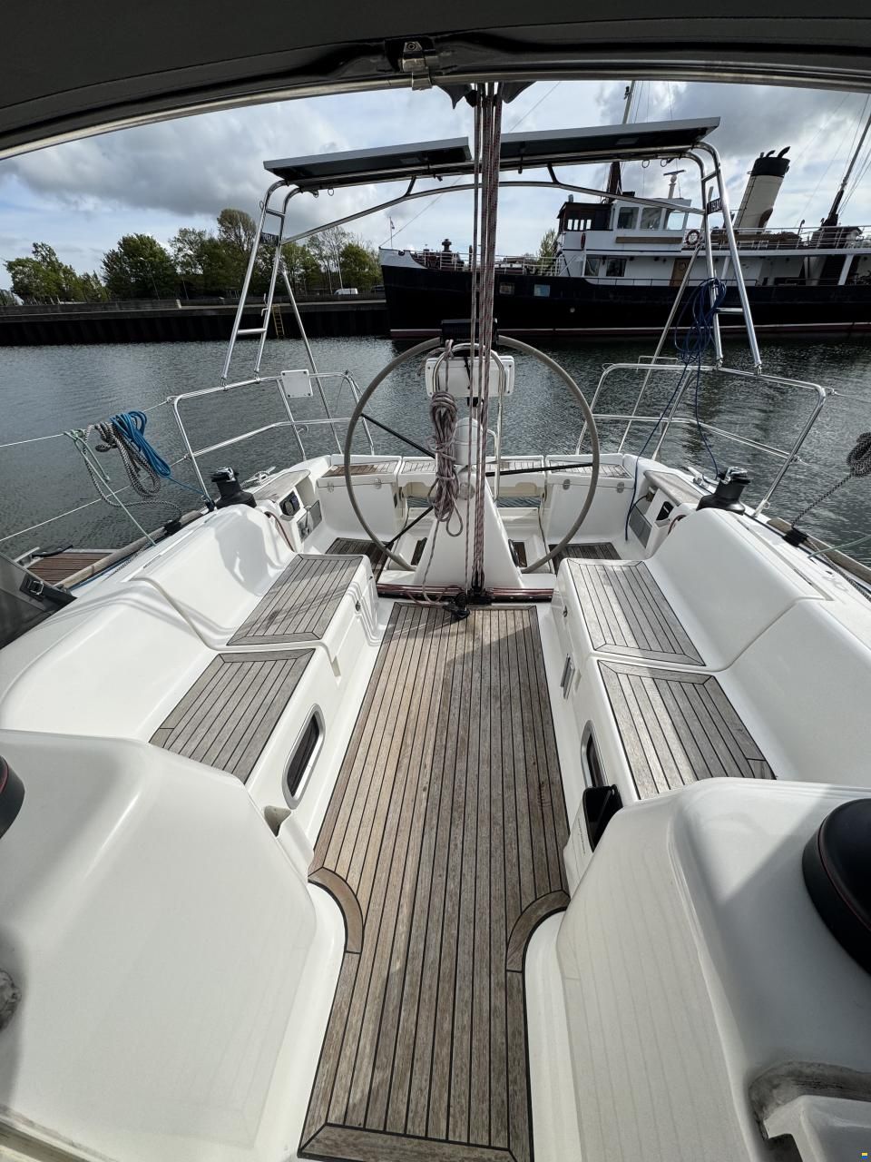 Dufour 40 Performance