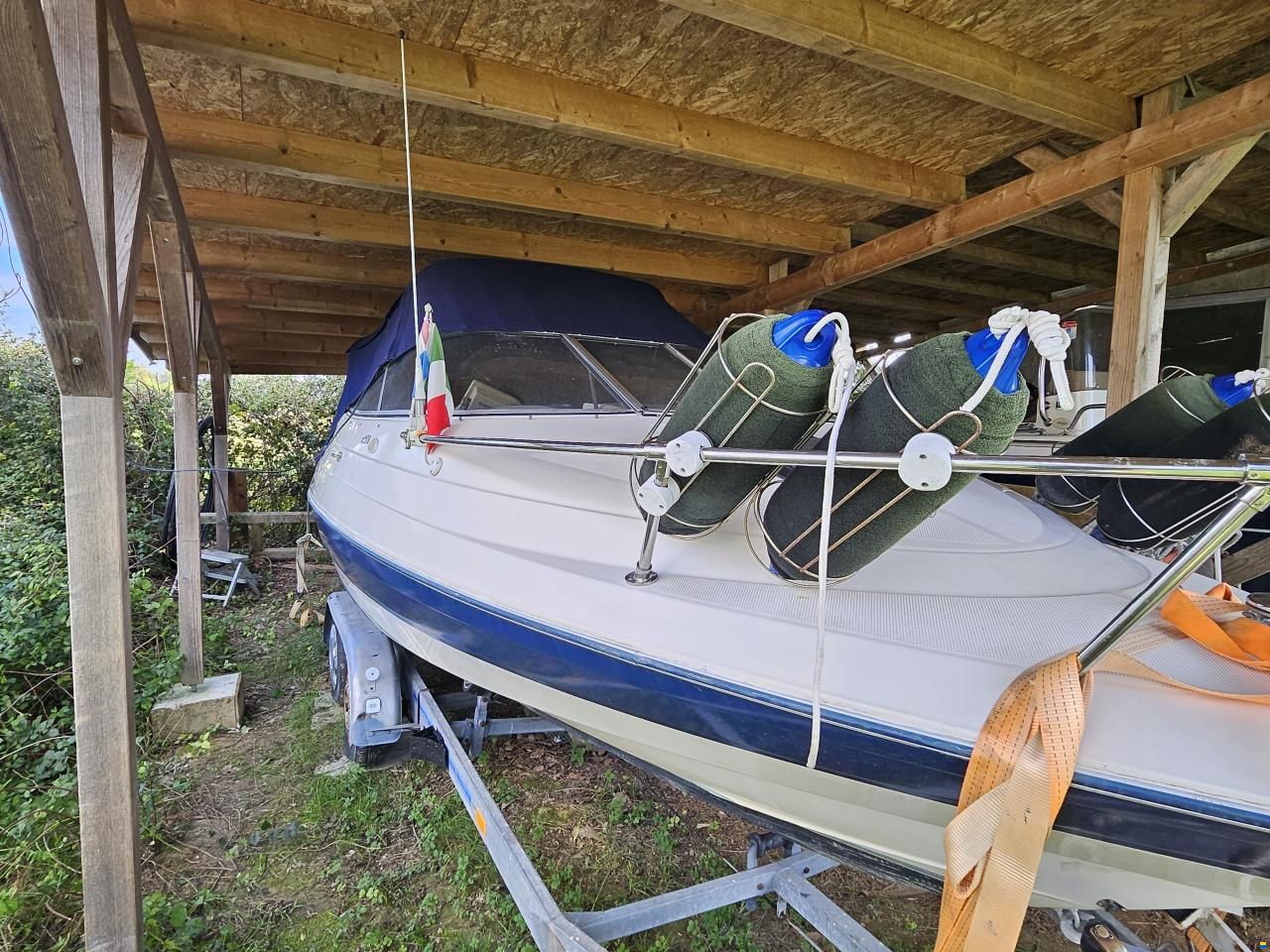 Bayliner 2052 Capri