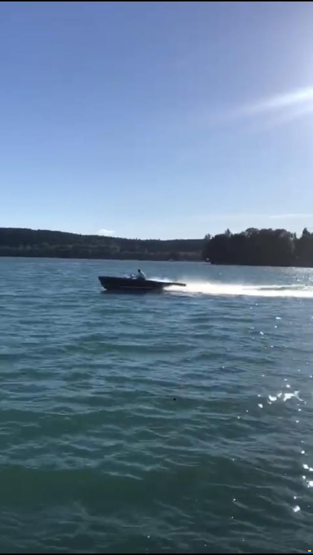 Beck Reichenau MAHAGONI MOTORBOOT EINZELST&Uuml;CK VOLLHOLZ