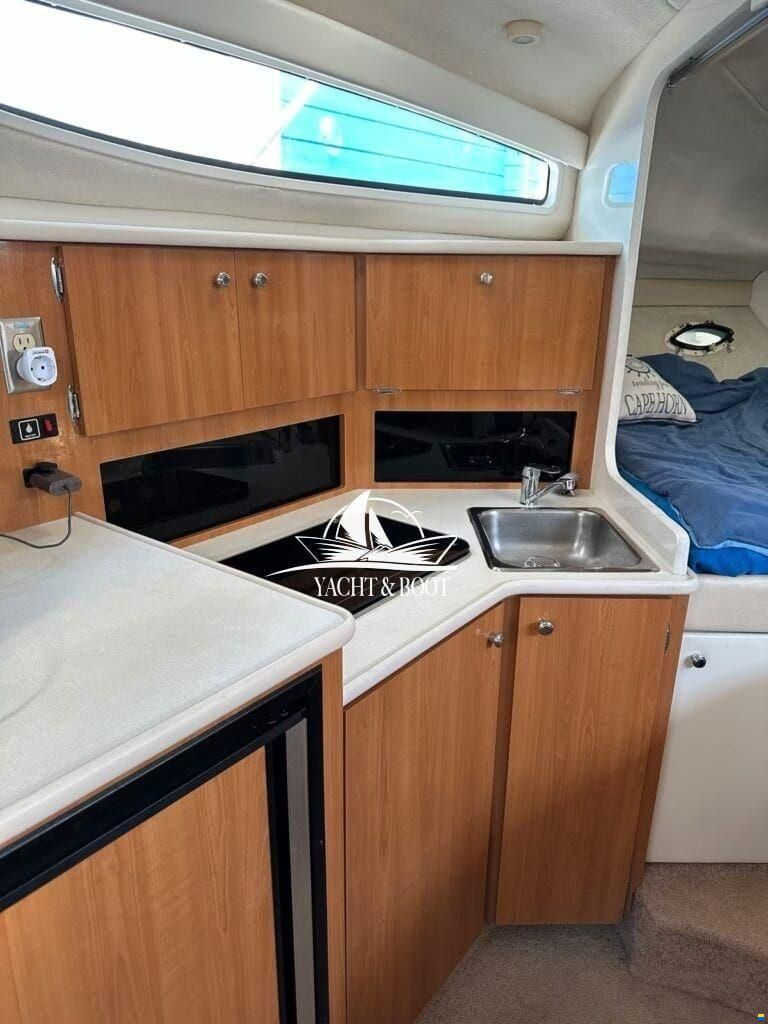 Bayliner 3055