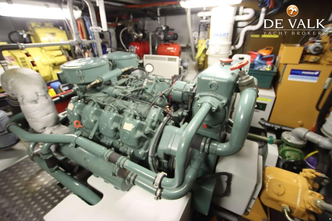 Luxe motor 22 m