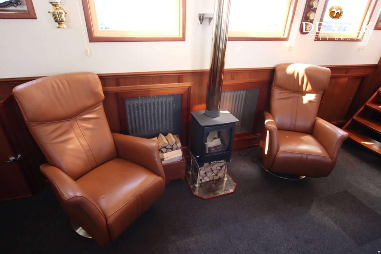 Luxe motor 22 m