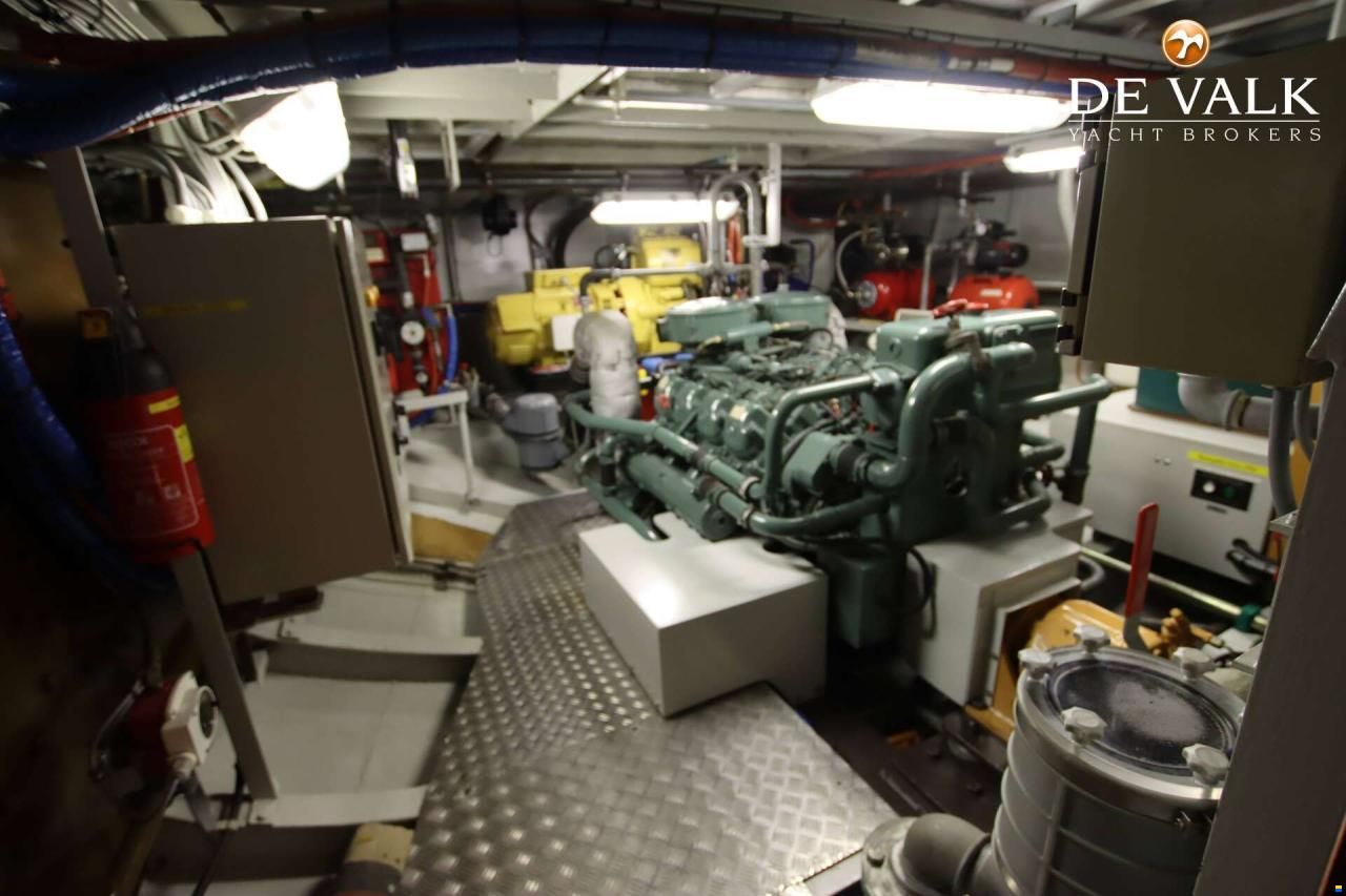 Luxe motor 22 m