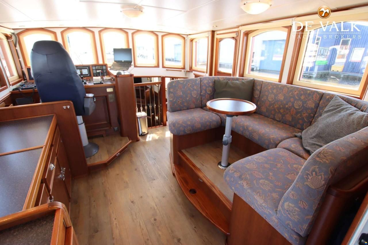 Luxe motor 22 m