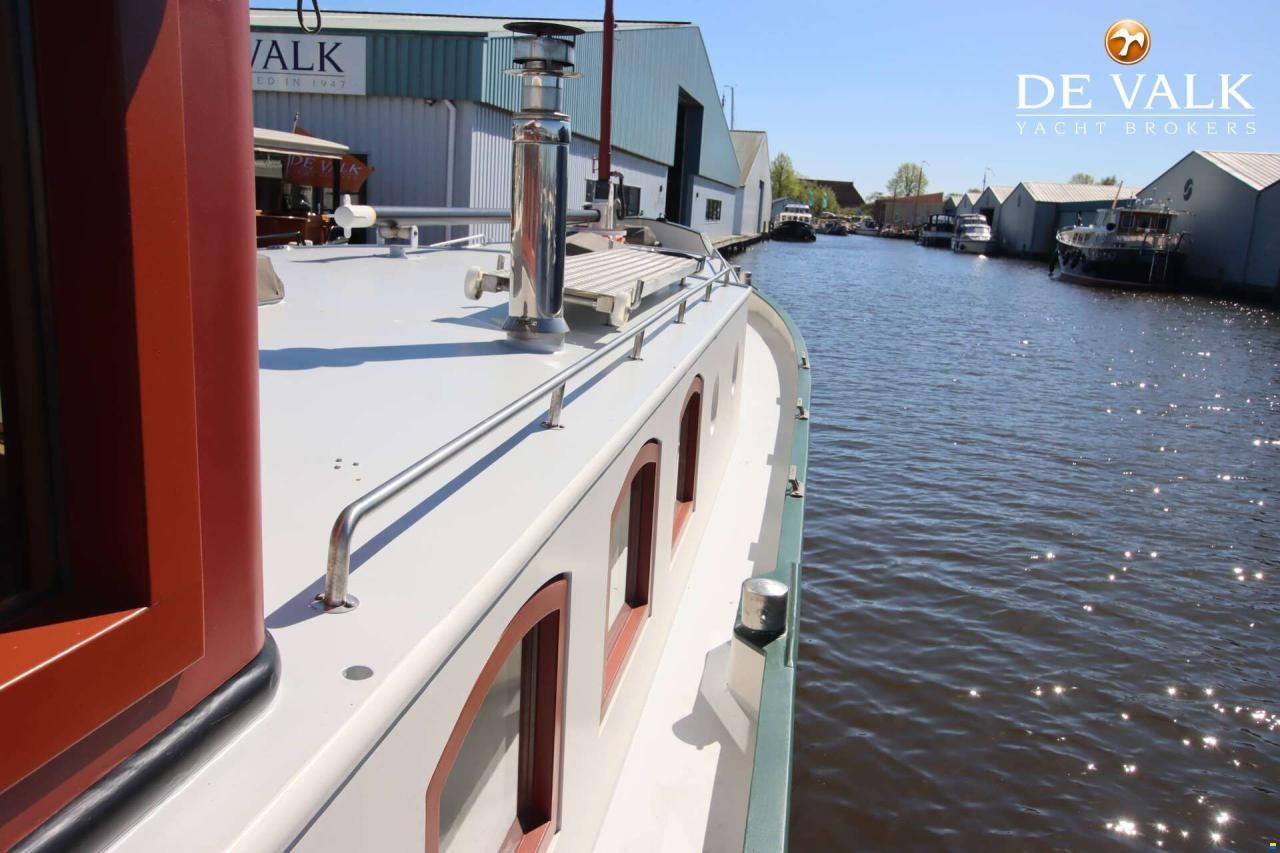 Luxe motor 22 m