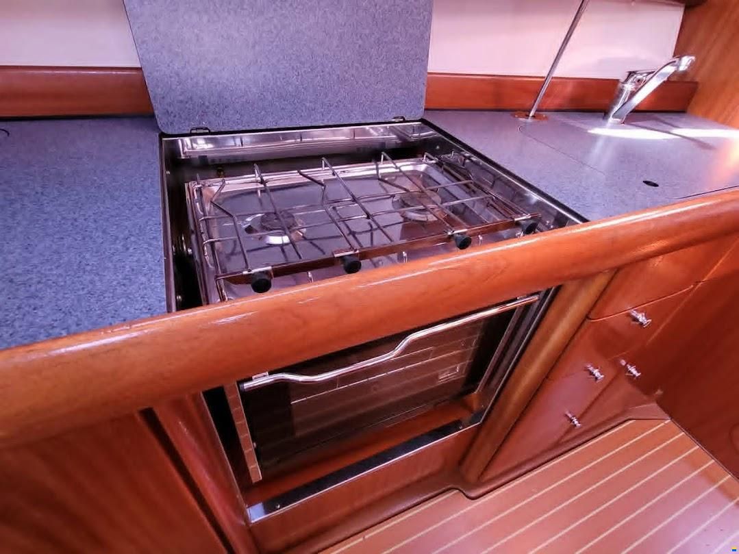 Bavaria 38Cruiser