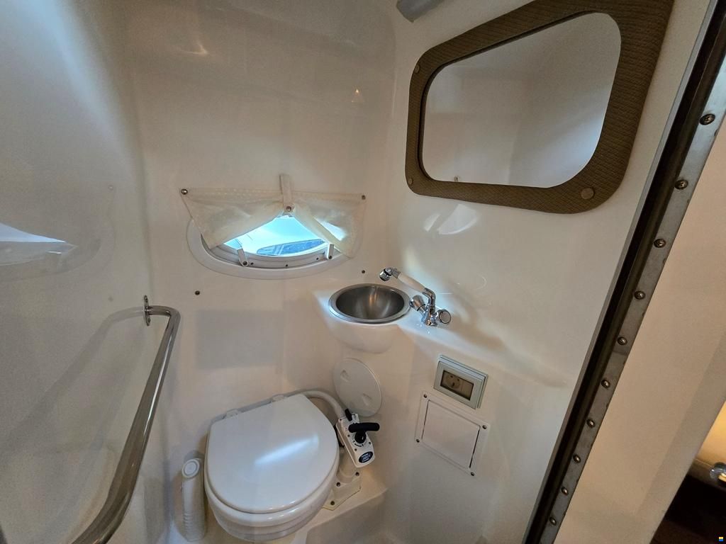 Rinker 260 EC