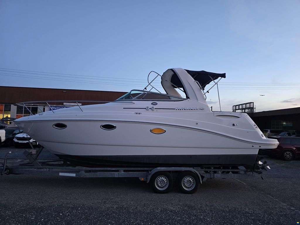 Rinker 260 EC