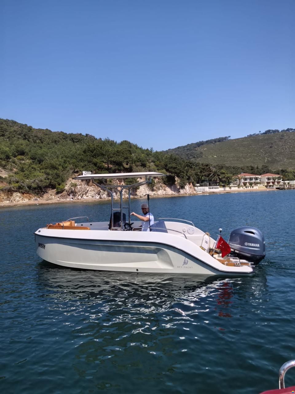 Bey Yacht B18