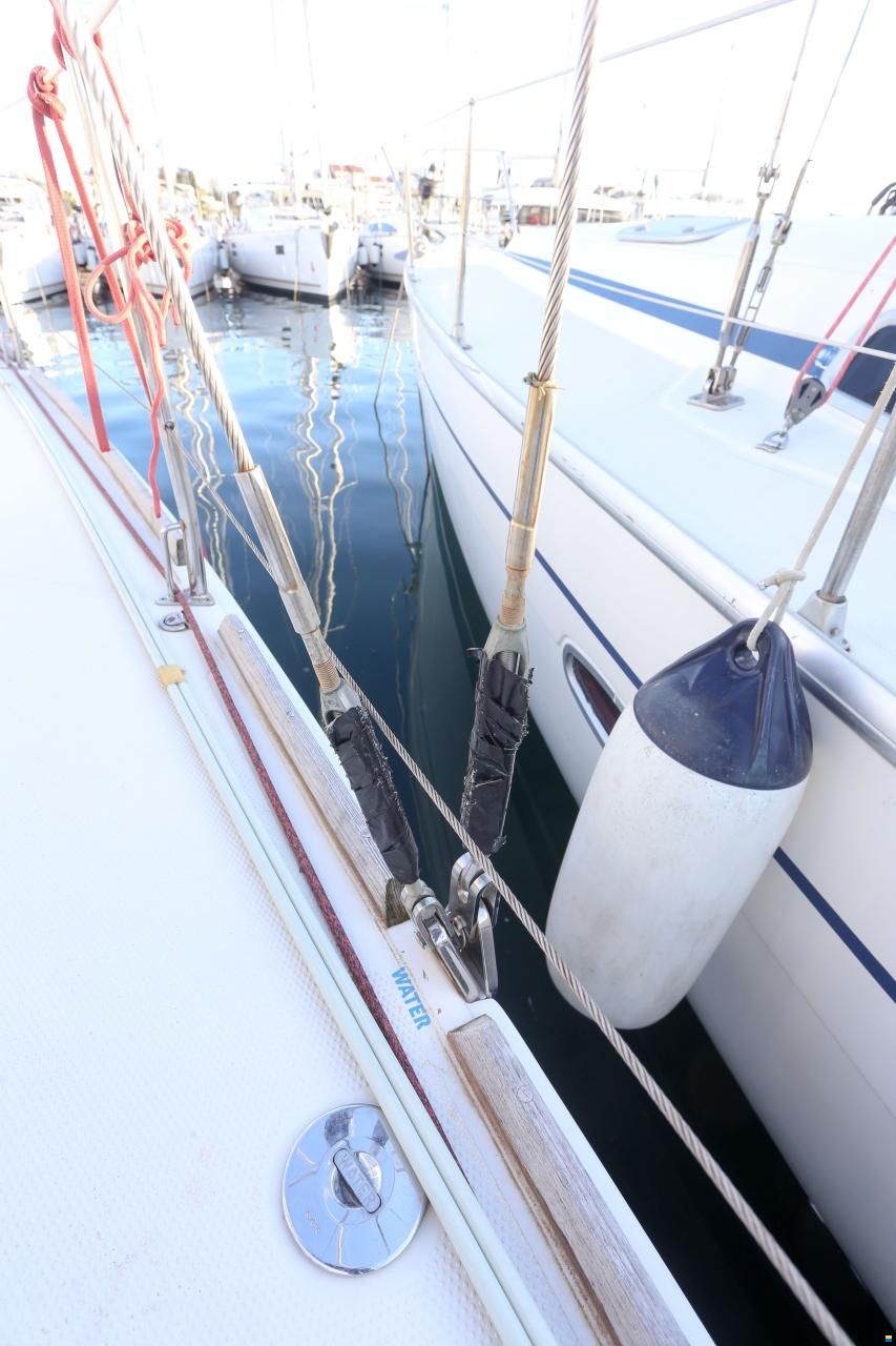 Elan 350