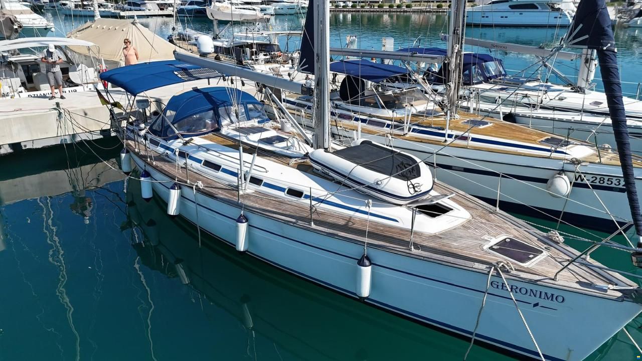 Bavaria 44