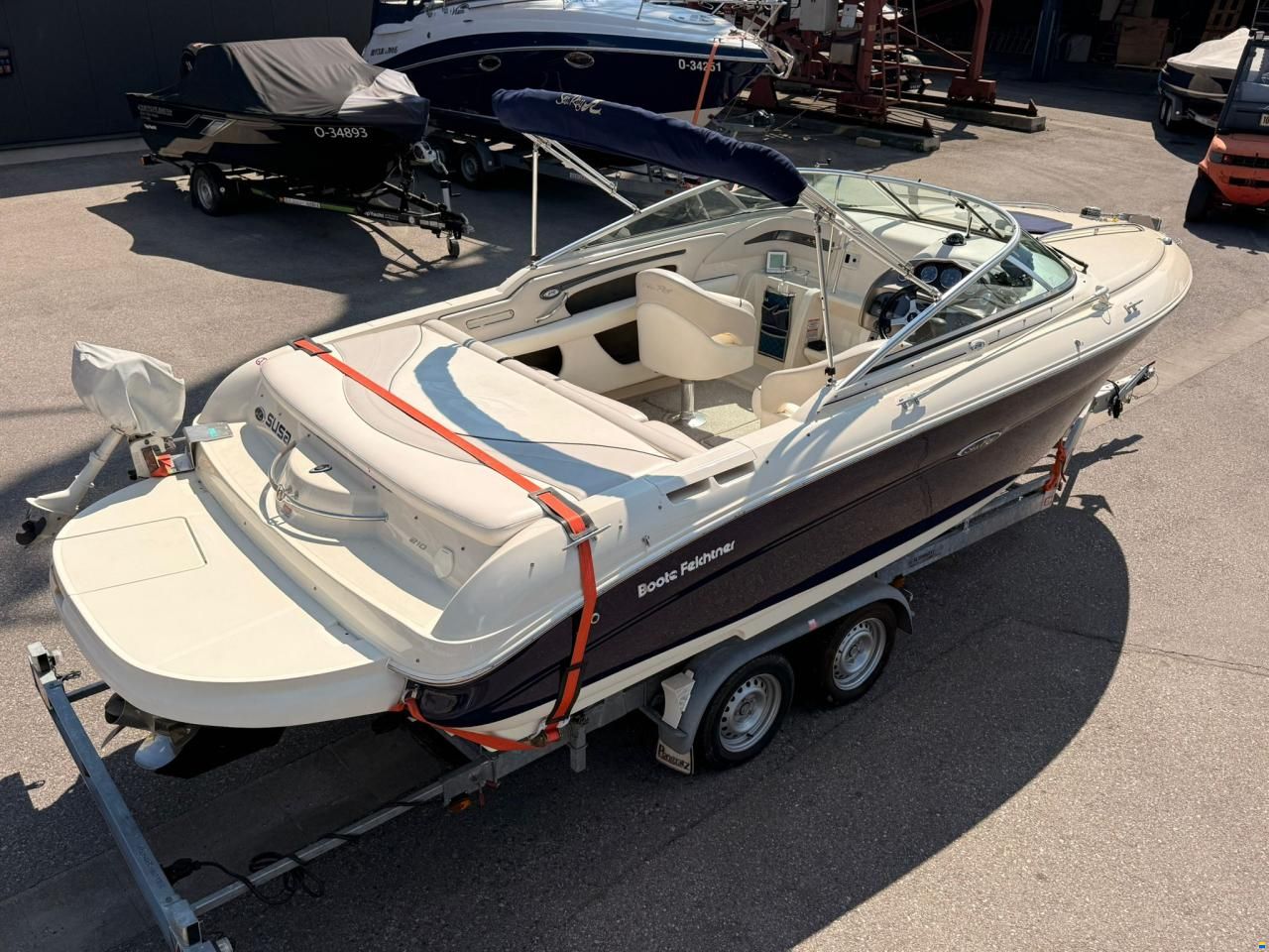 Sea Ray 210 Overnighter