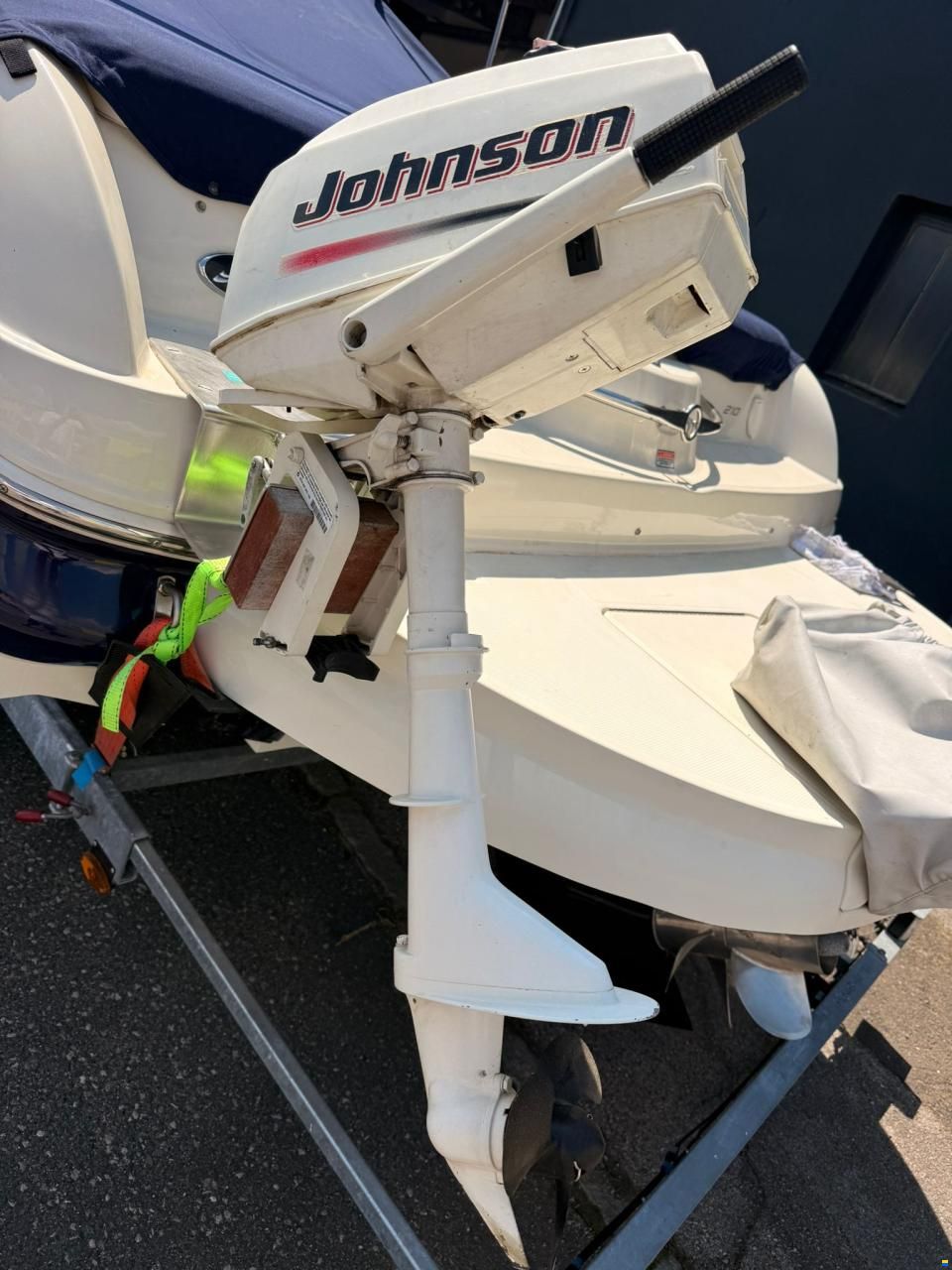 Sea Ray 210 Overnighter
