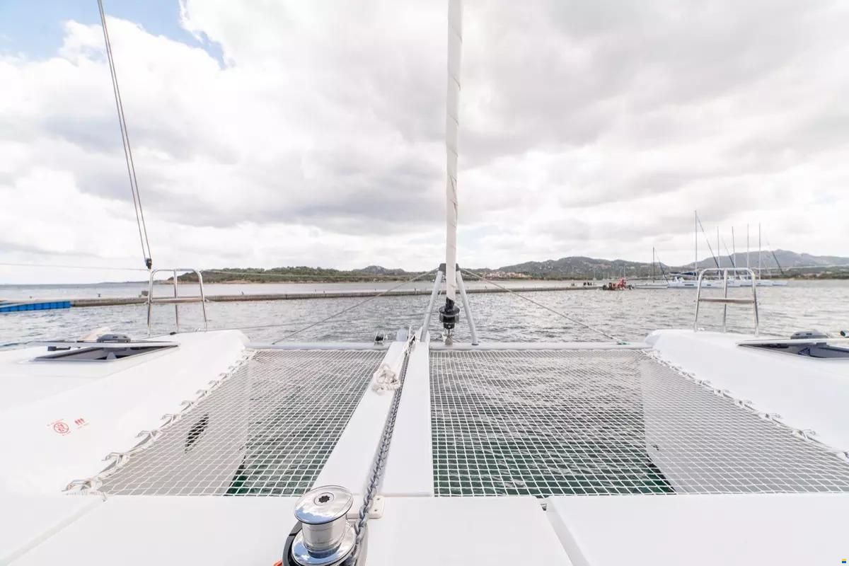 Lagoon 42