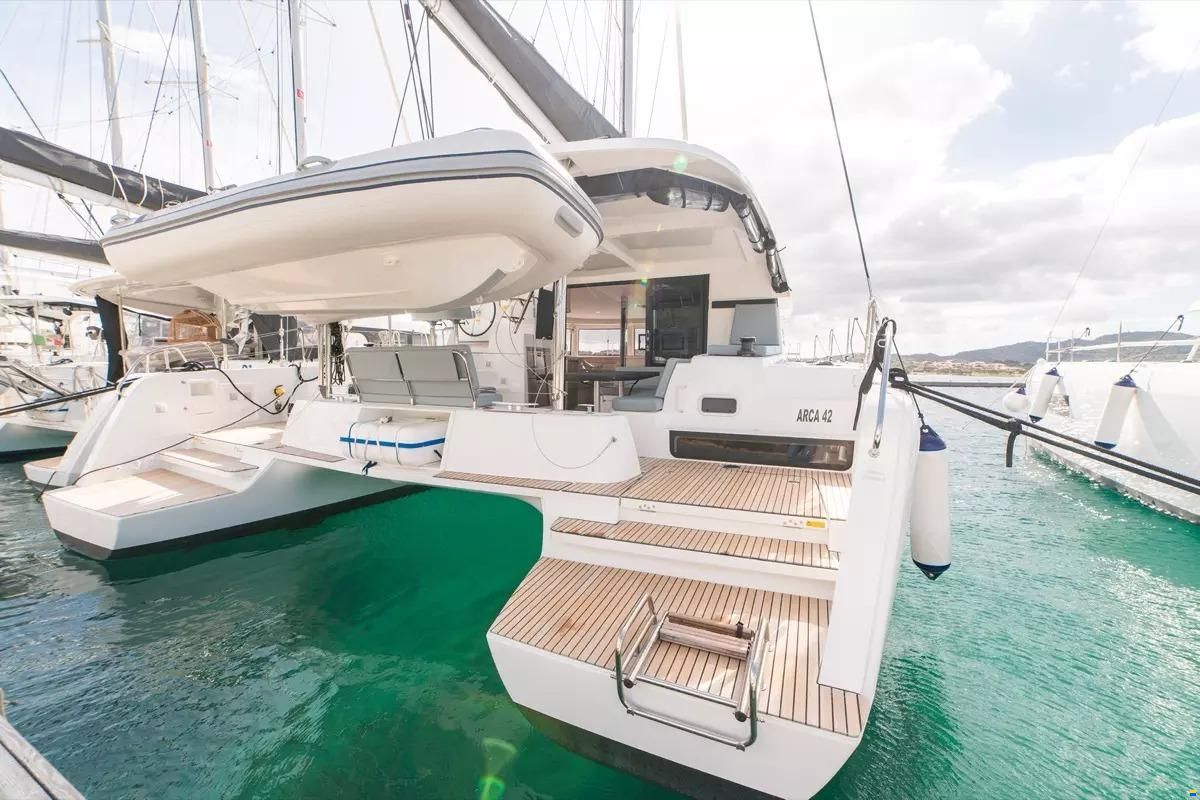 Lagoon 42