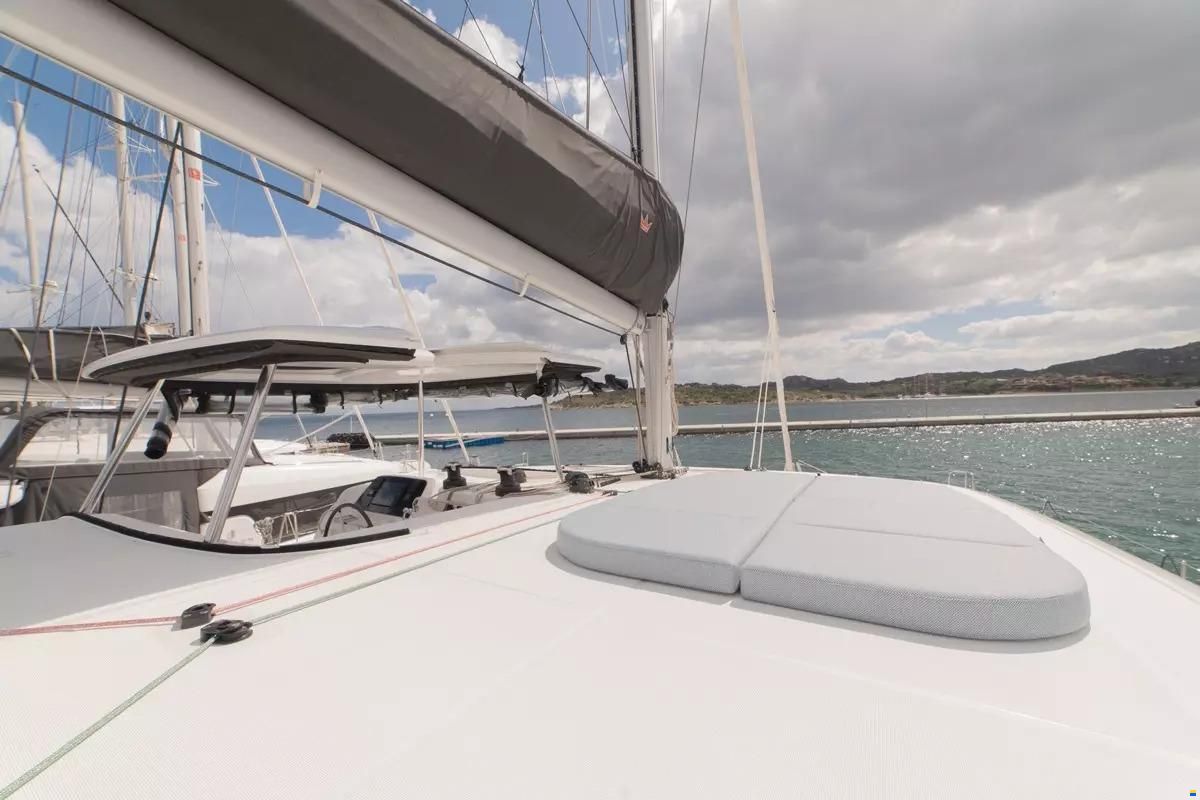 Lagoon 42