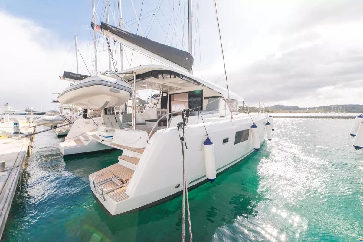 Lagoon 42