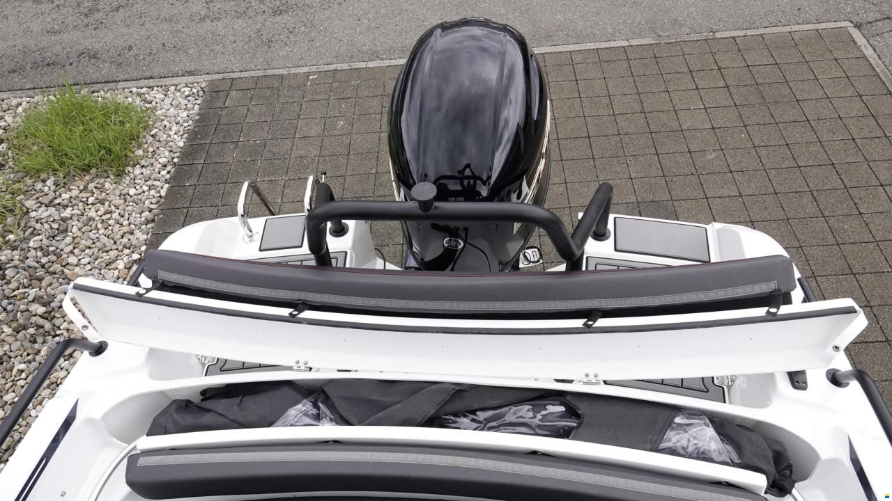 Yamarin Cross 57 BR Vmax Edition