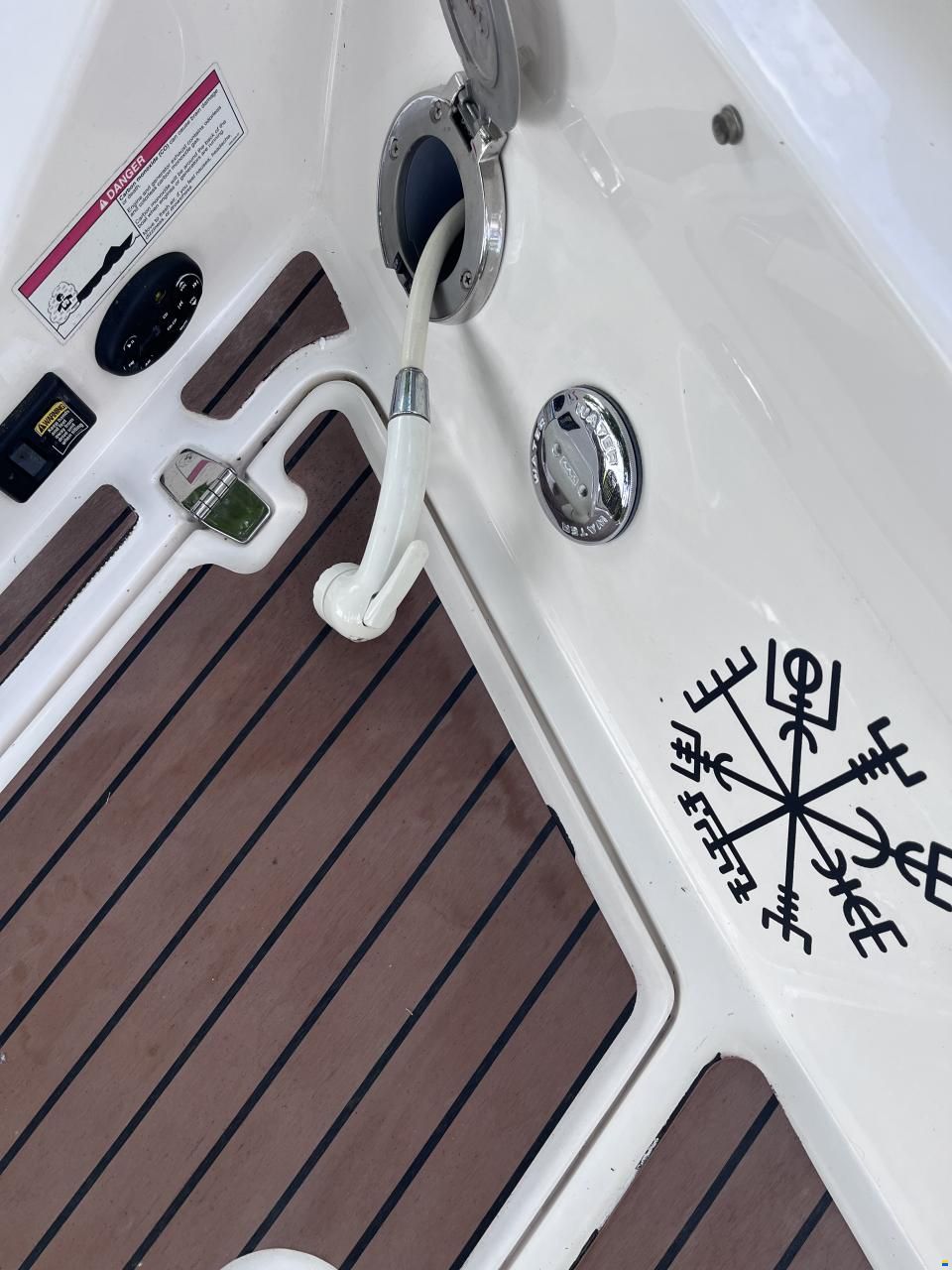 Regal 2250 Cuddy