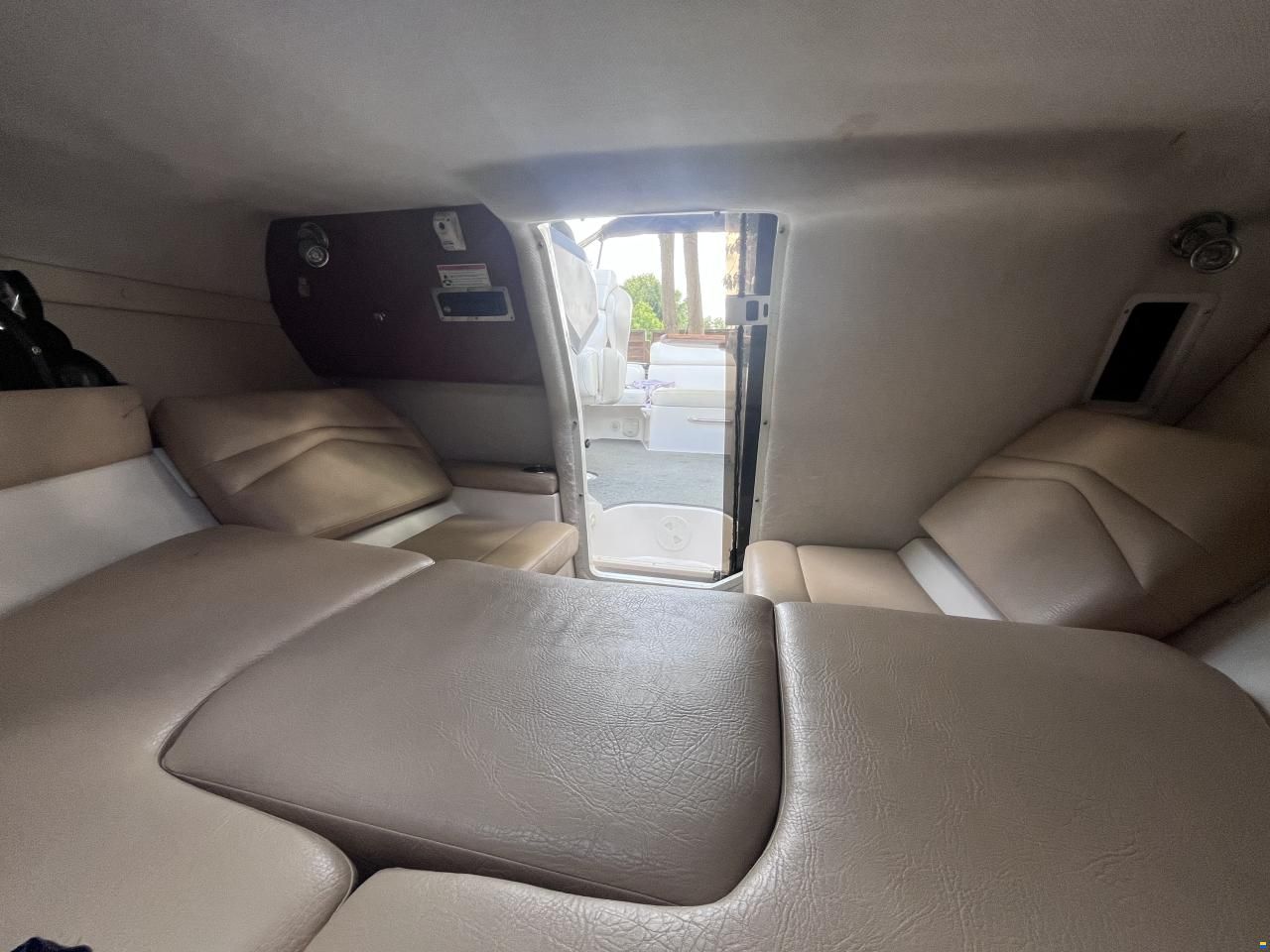 Regal 2250 Cuddy