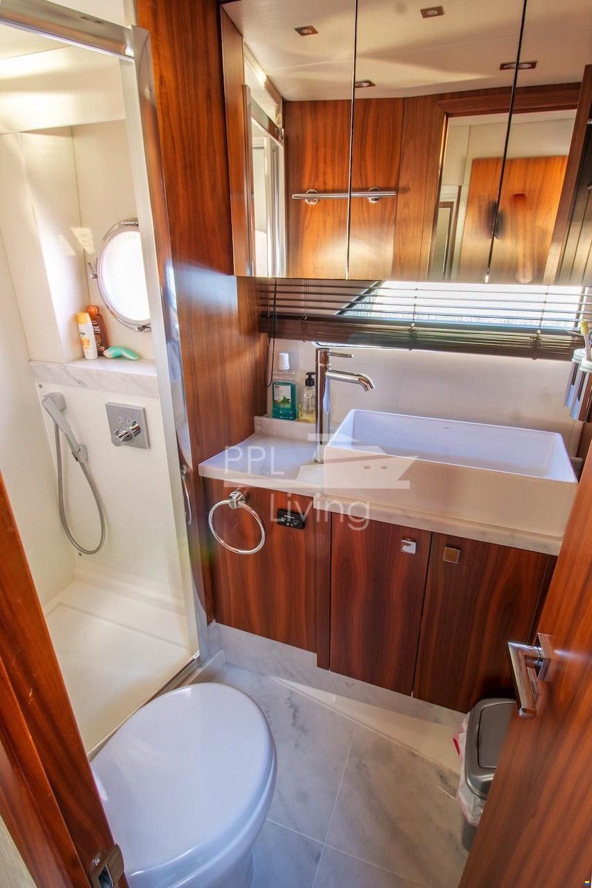 Sunseeker Predator 57