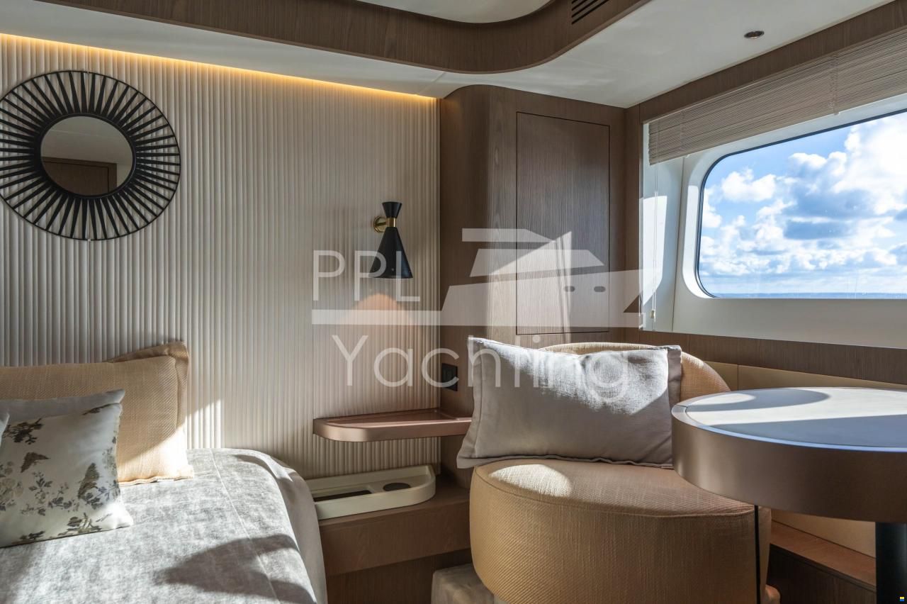 Azimut Magellano 66